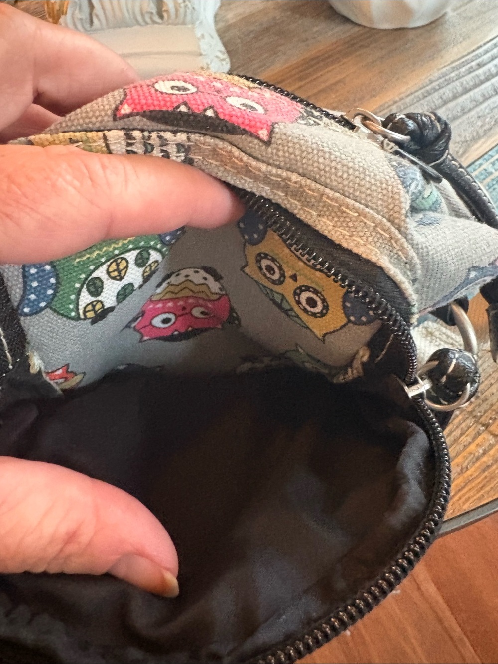 UNIONBAY Colorful Owl Print Crossbody Bag - Picture 5 of 9